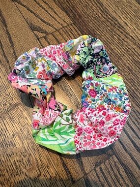 3 for 24$ liberty of London handmade scrunchies